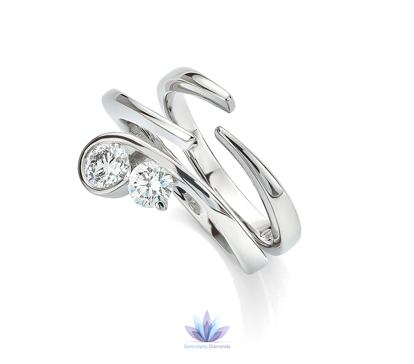 Split band shaped wedding ring